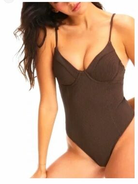 Good American Rib Show Off One-Piece Chocolate